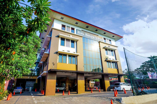 Bina Bangsa School Kebon Jeruk, International School | We provide Indonesia infrastructure map on various property sectors and data. Access property listings, infrastructure developments, news, and valuable transaction data for informed decisions.