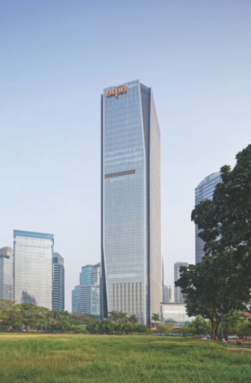 BTPN Tower merupakan gedung perkantoran  yang terletak  di Jl. Dr. Ide Anak Agung Gde Agung, Jakarta Selatan. Gedung ini memiliki total luas bangunan 60.418 met...