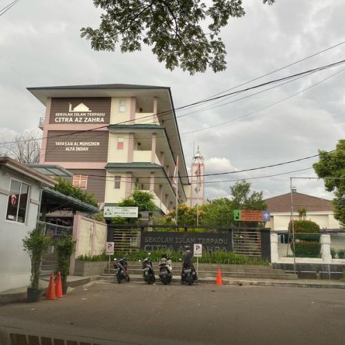 Citra Az Zahra Islamic Primary School, Private School | We provide Indonesia infrastructure map on various property sectors and data. Access property listings, infrastructure developments, news, and valuable transaction data for informed decisions.