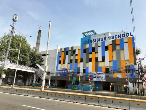 Tarsisius 1 Junior High School, Private School | We provide Indonesia infrastructure map on various property sectors and data. Access property listings, infrastructure developments, news, and valuable transaction data for informed decisions.