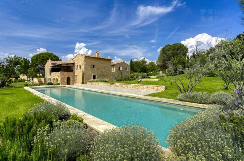 Knight Frank | Bonnieux, Vaucluse, Provence-Alpes-Côte d'Azur | Bonnieux France 8