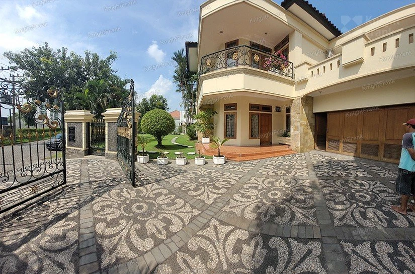 Knight Frank | House in Dukuh Pakis, Surabaya | Photo