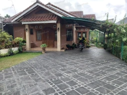 Knight Frank | House in Tangerang Selatan | Photo (thumbnail)